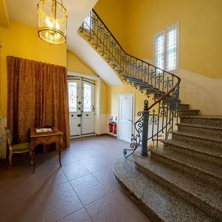 66c4 Unique 6-person Chateau