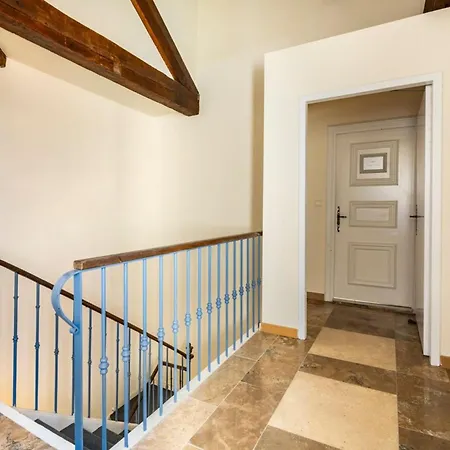 아파트 66c4 Unique 6-person Chateau