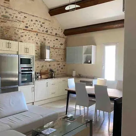 66c4 Unique 6-person Chateau
