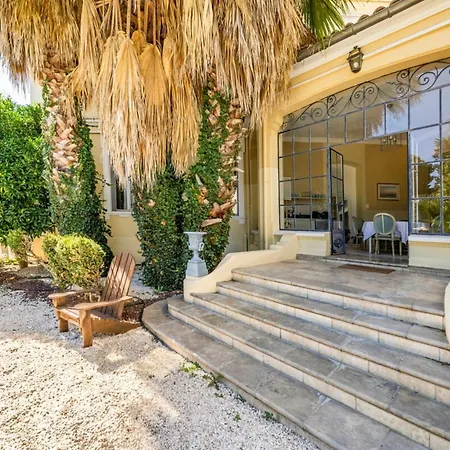 아파트 66c4 Unique 6-person Chateau